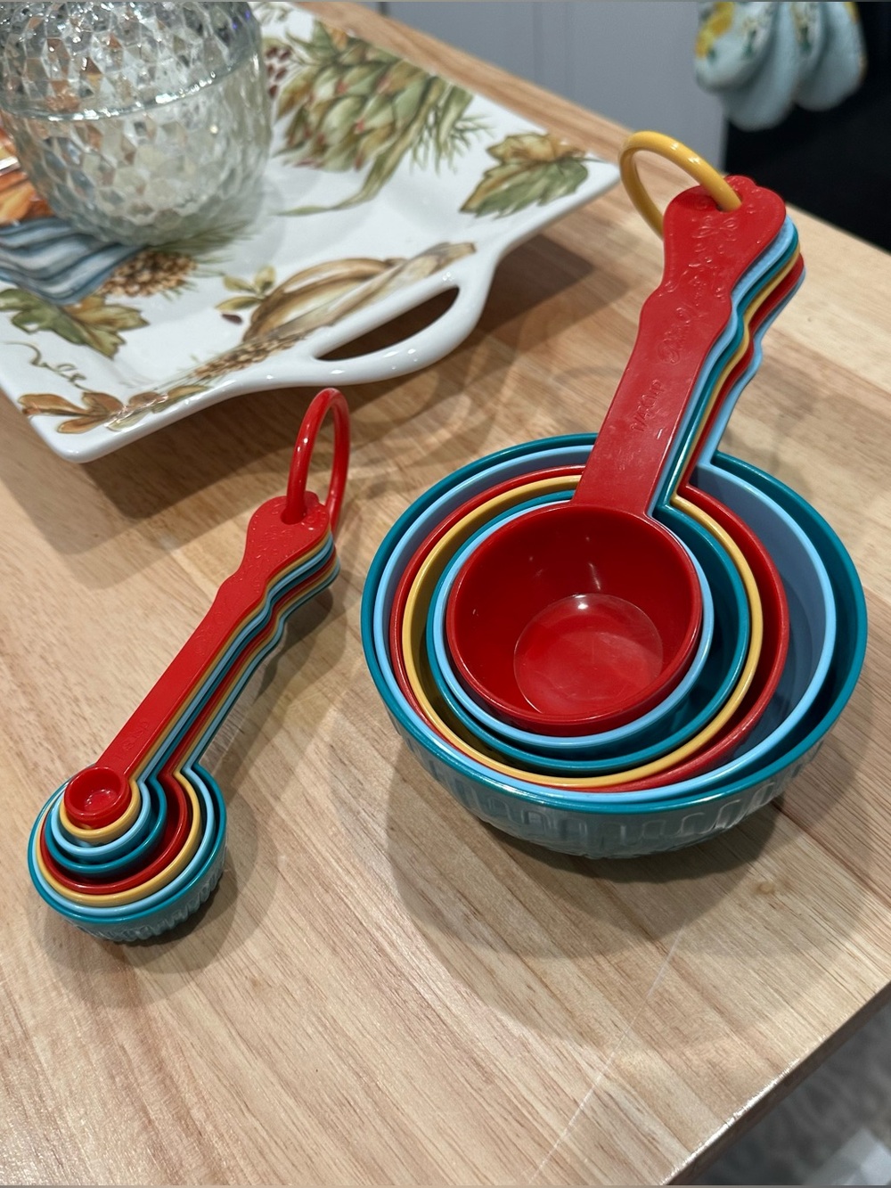 The Pioneer Woman Colorful Measuring Cups & Spoons 16 Pc Set!